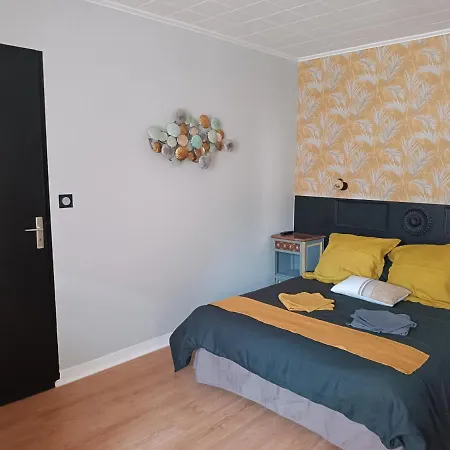 Esquirhall, D'hotes Panzió