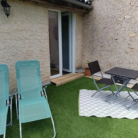 Esquirhall, D'hotes 3*